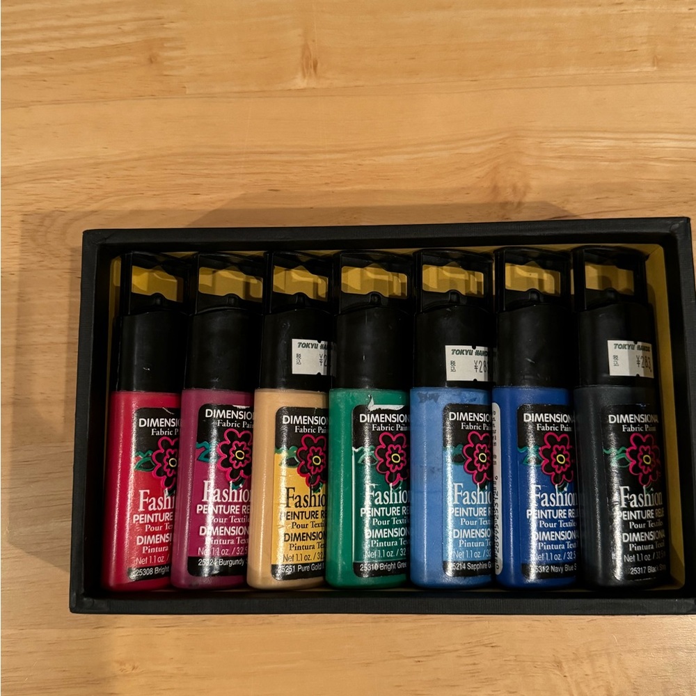 Fabric Paint Dimensional (7 colors)